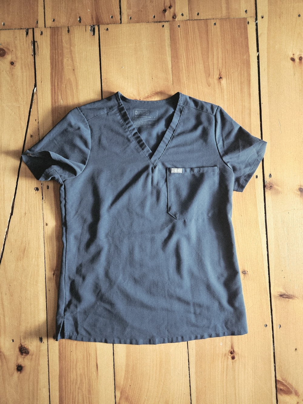 Figs Scrub Top